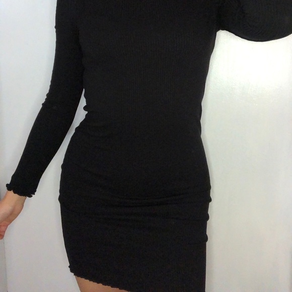 Forever 21 Black Off-The-Shoulder Dress - Picture 4 of 5